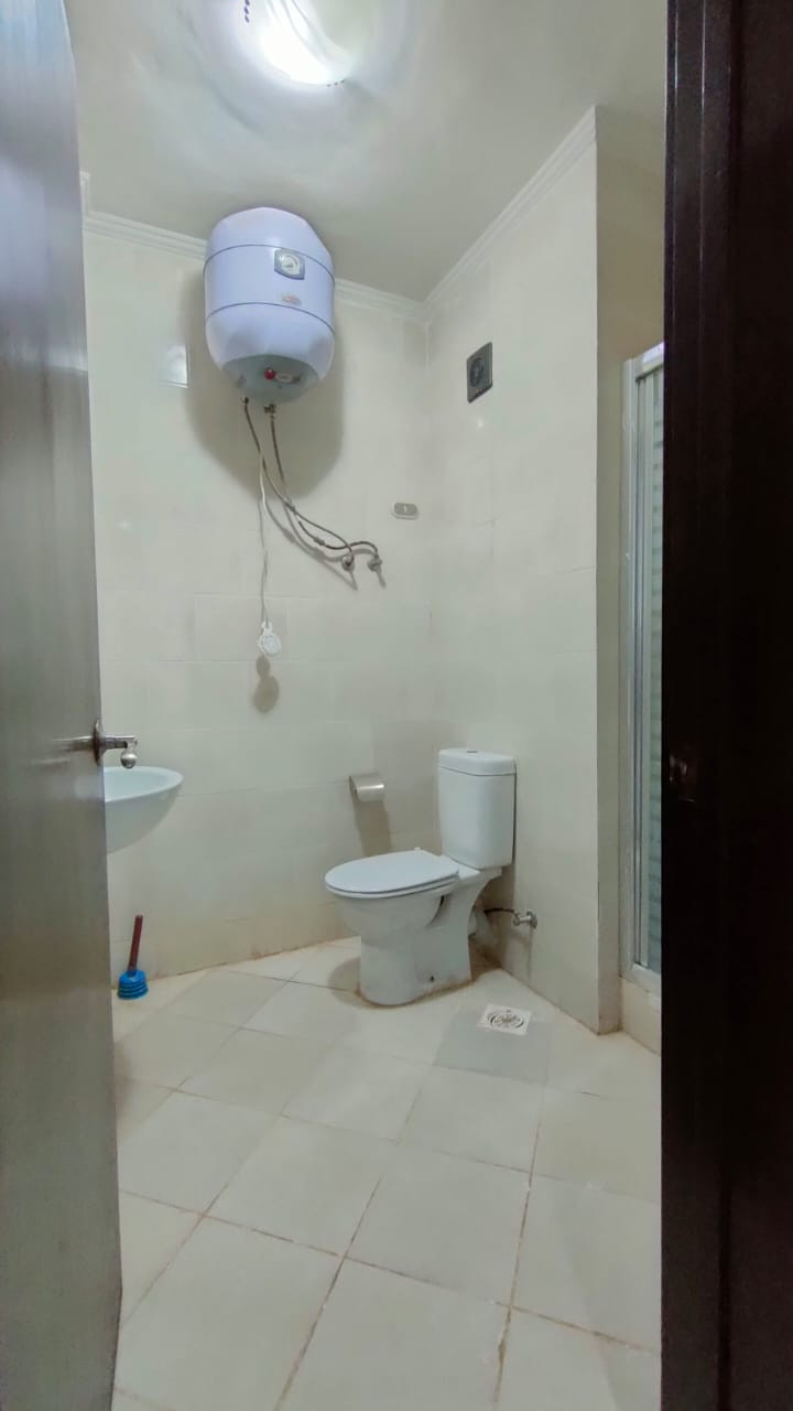 Renzo -   Property 967