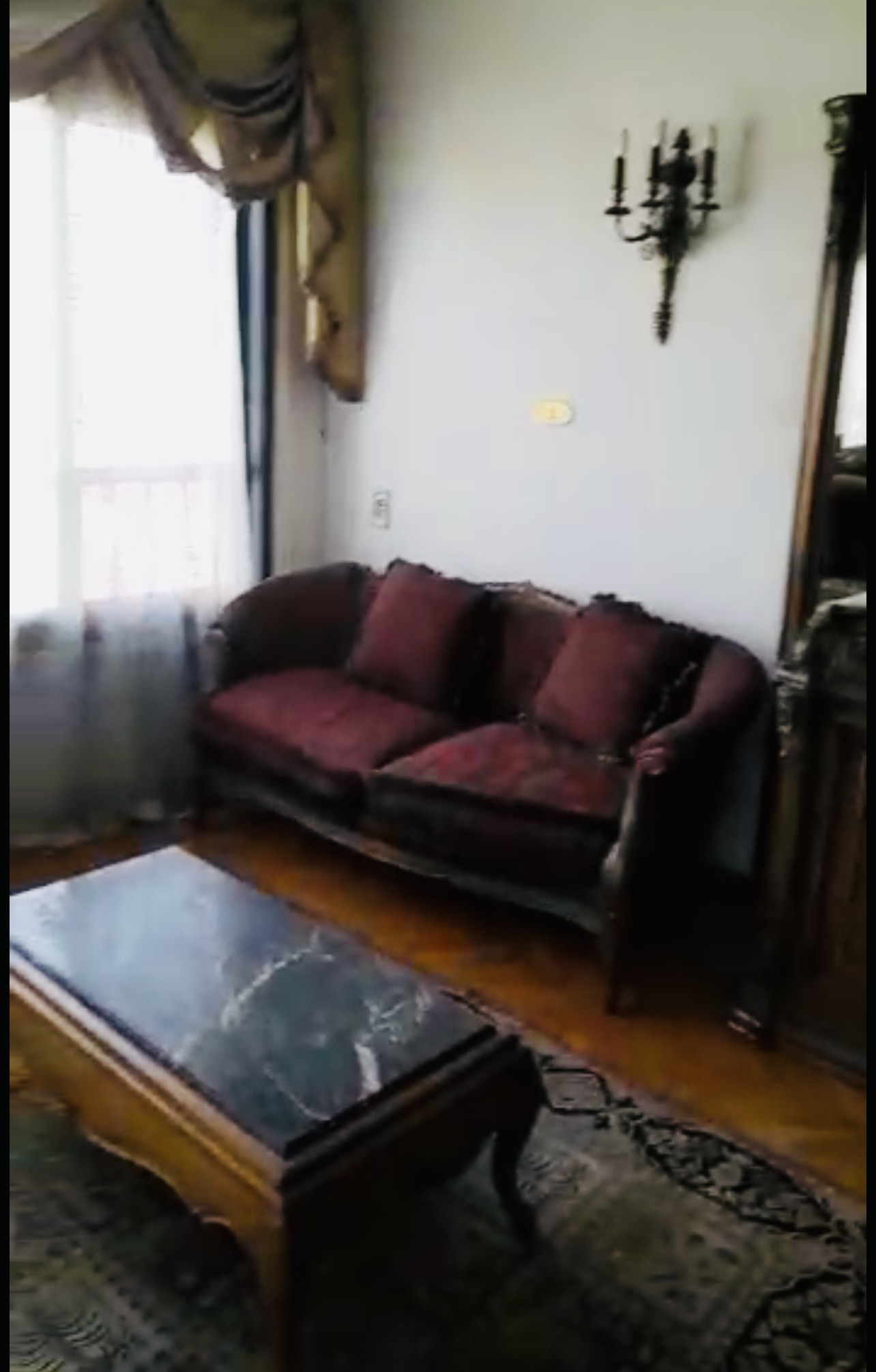 Renzo -   Property 909