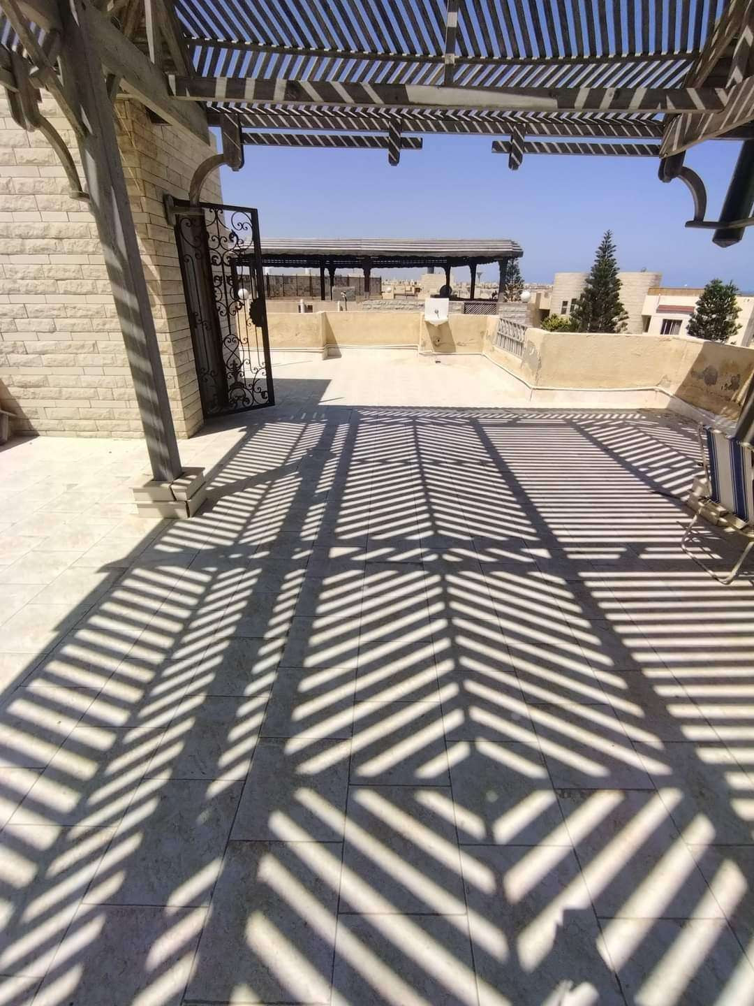 Renzo -   Property 1060