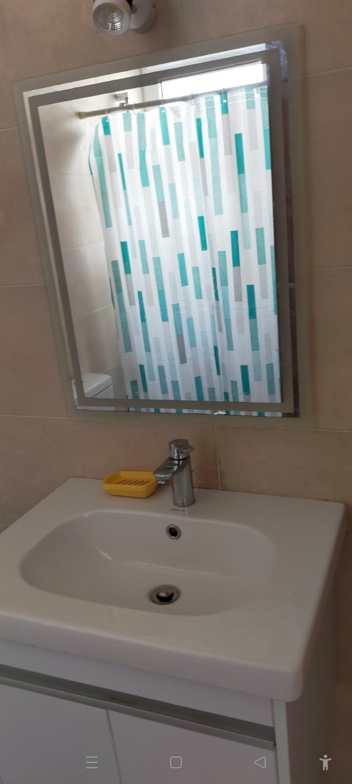 Renzo -   اليه بالساحل الشمالي قريه امواج