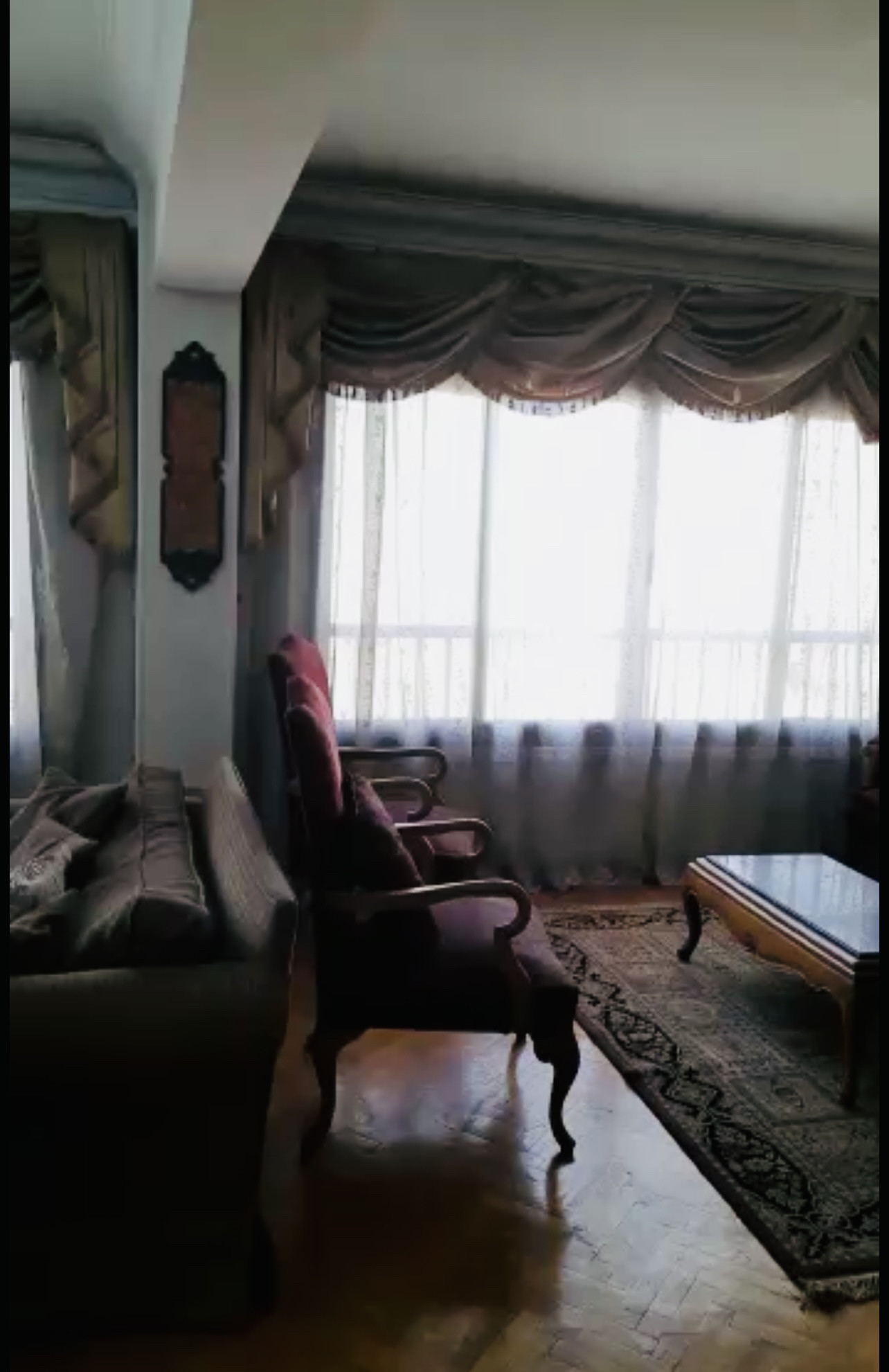 Renzo -   Property 909