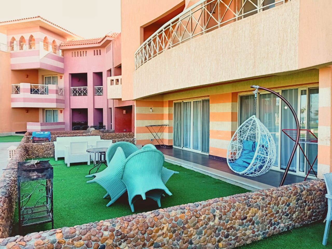 Renzo -   Property 417