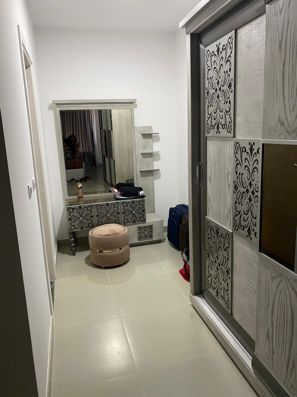 Renzo -   Property 418