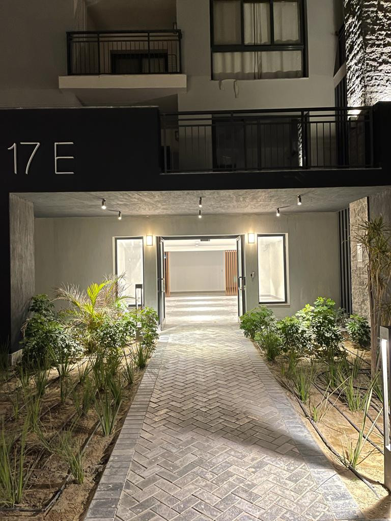 Renzo -   Property 418