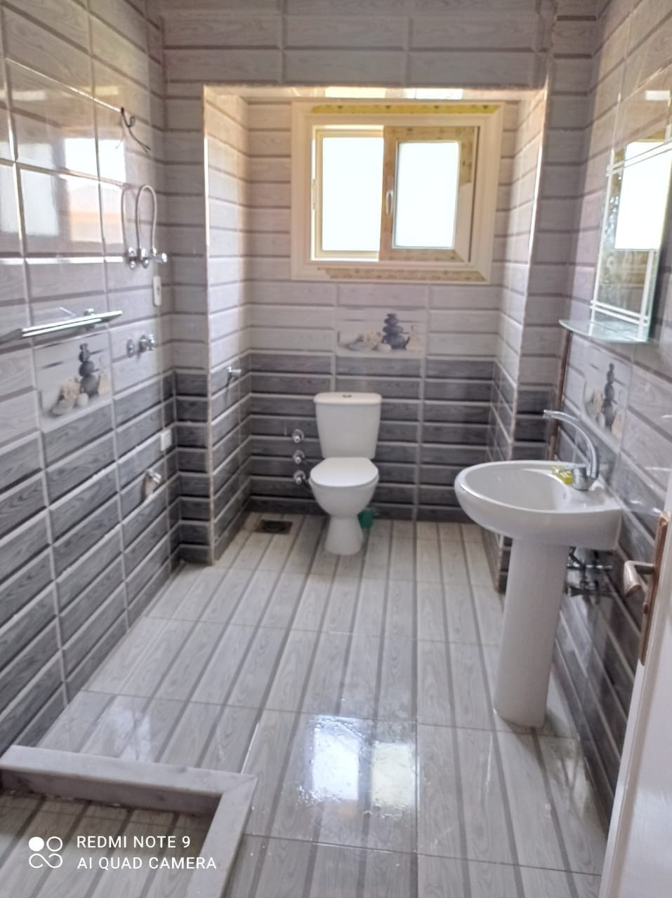 Renzo -   Property 421