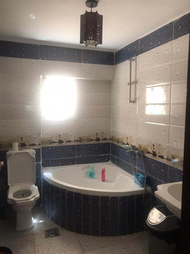 Renzo -   Property 422