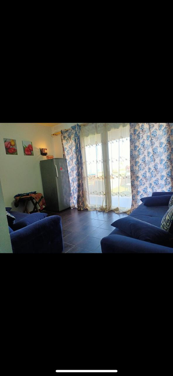 Renzo -   Property 444