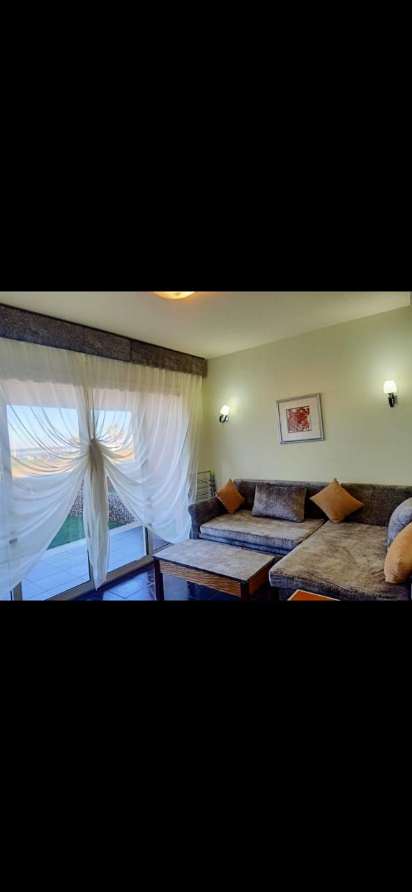 Renzo -   Property 456