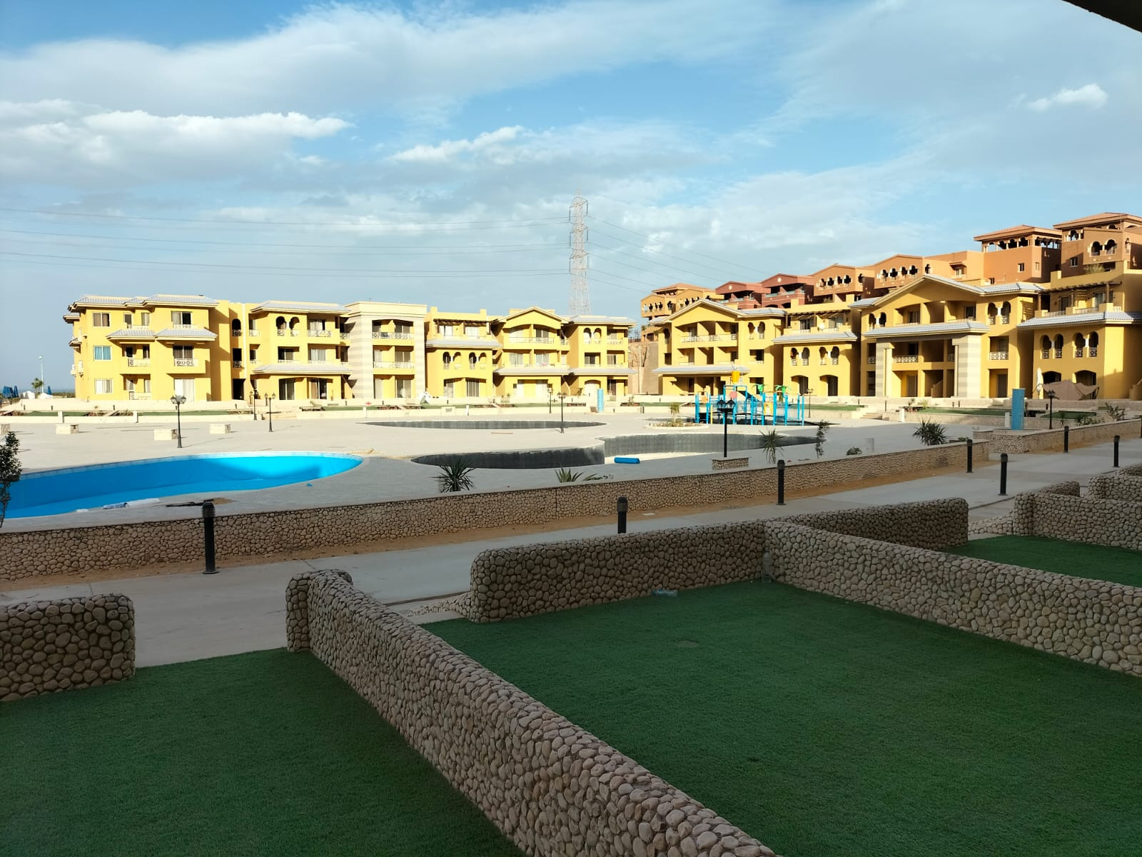 Renzo -   Property 473