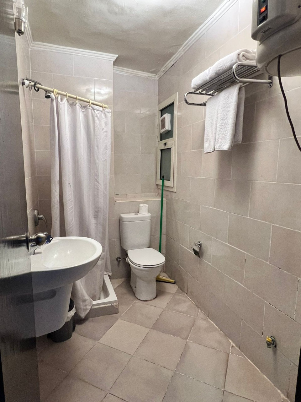 Renzo -   Property 475