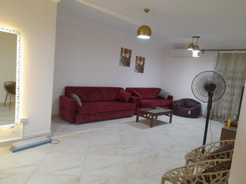 Renzo -   Property 503