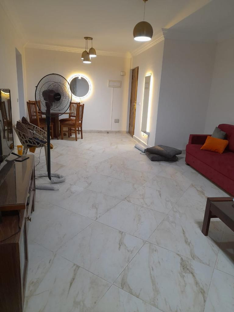 Renzo -   Property 503