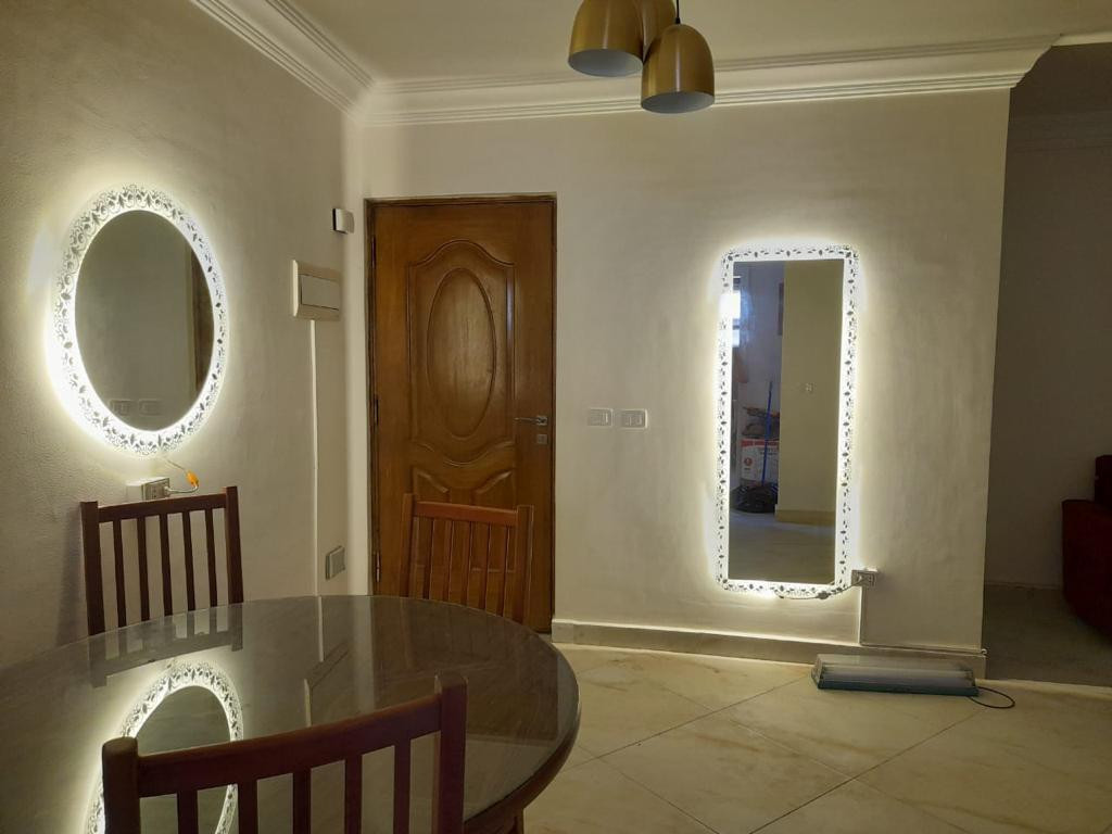 Renzo -   Property 503