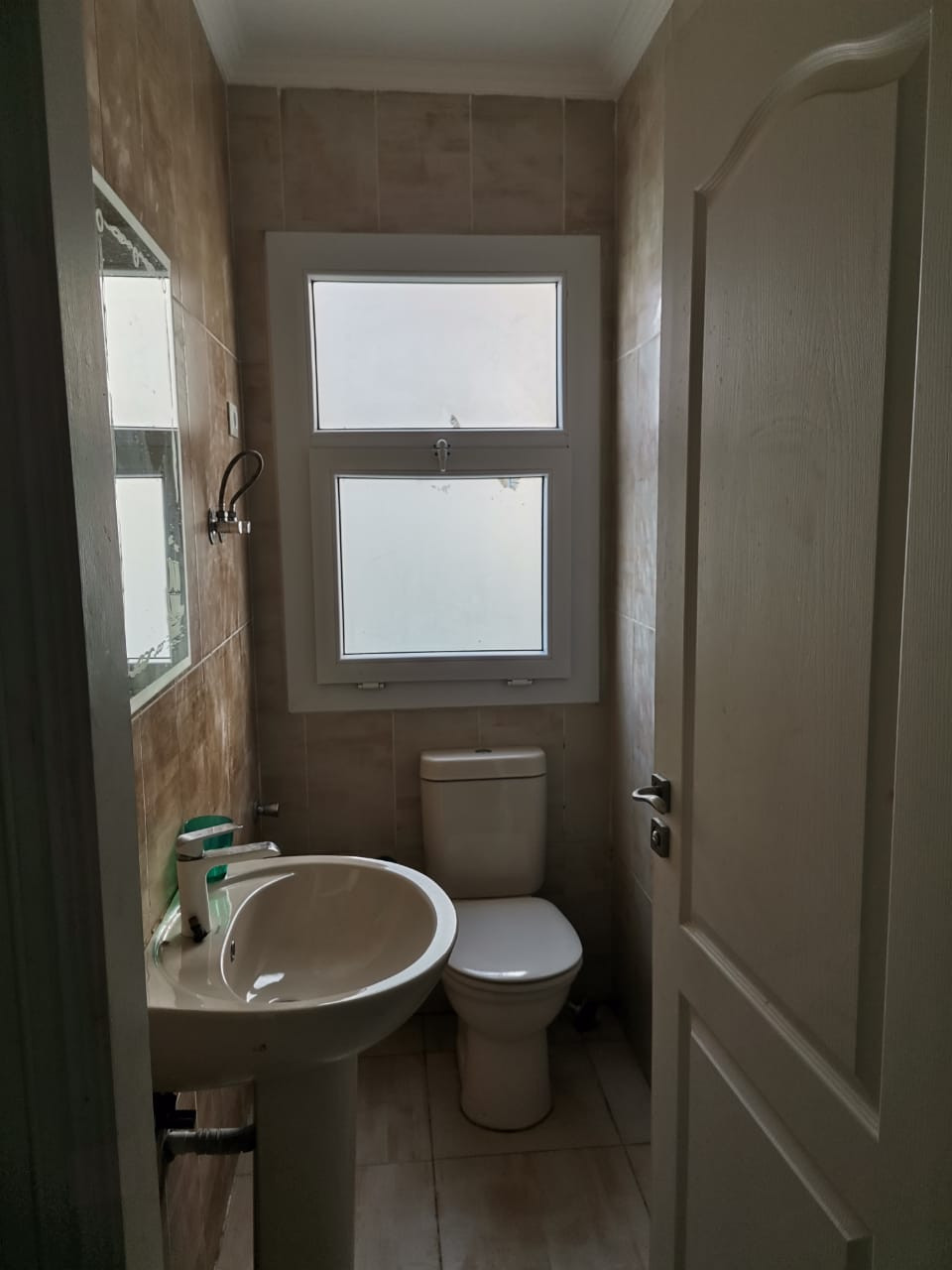 Renzo -   Property 504