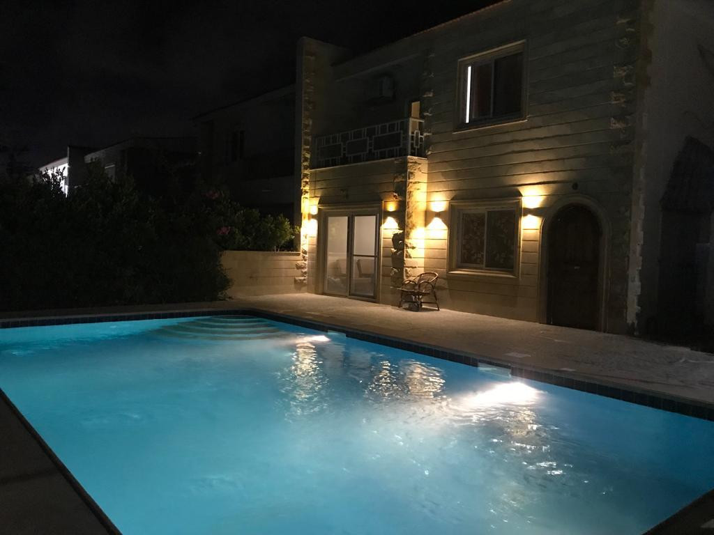 Renzo -   Property 588