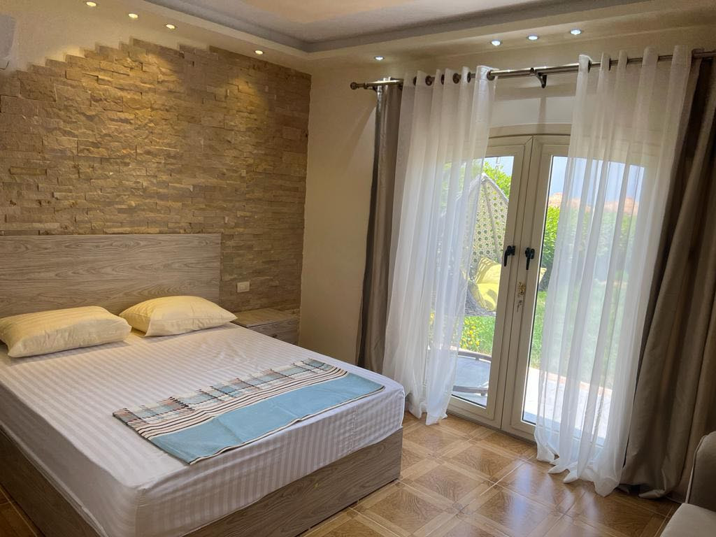 Renzo -   Property 854