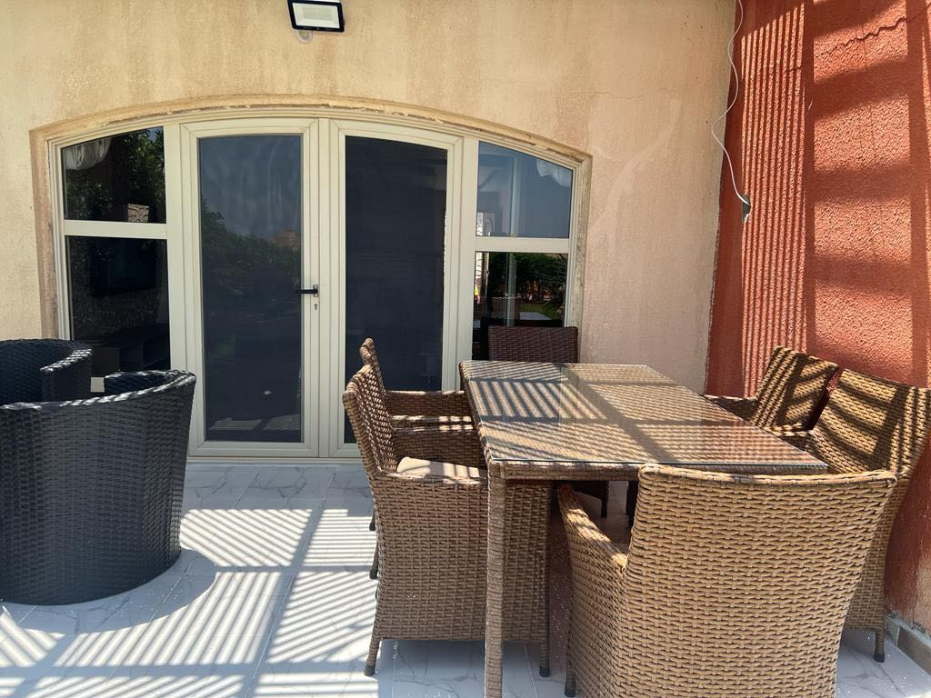 Renzo -   Property 854