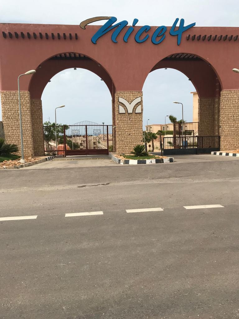 Renzo -   Property 893