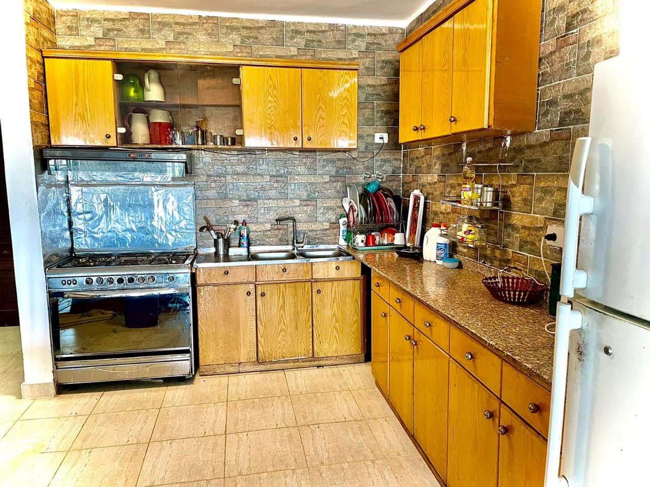 Renzo -   Property 904