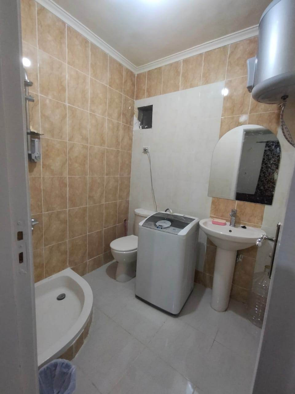 Renzo -   Property 945