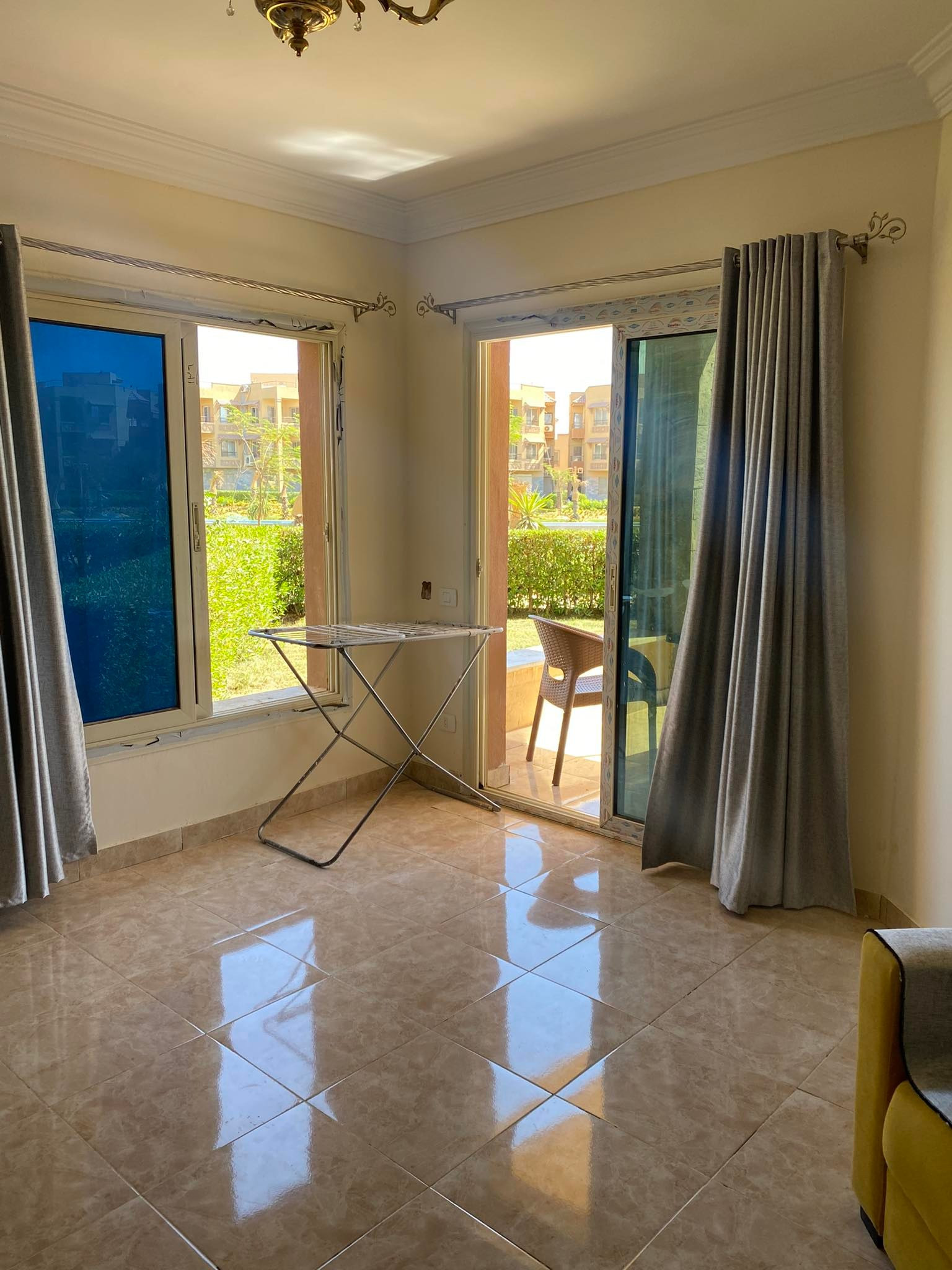 Renzo -   Property 949