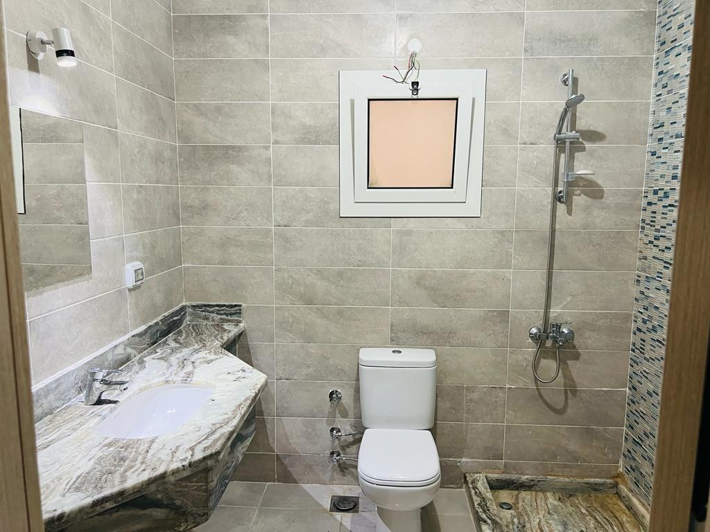 Renzo -   Property 1086