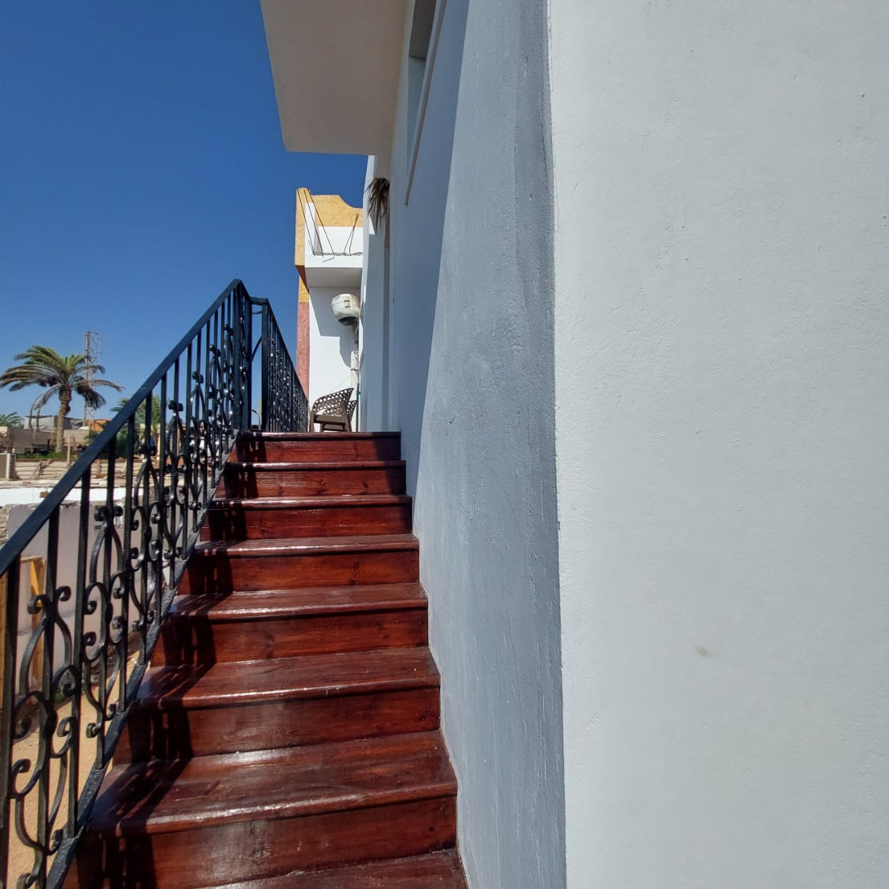 Renzo -   Property 1090