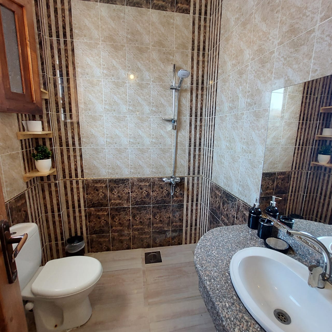 Renzo -   Property 1091