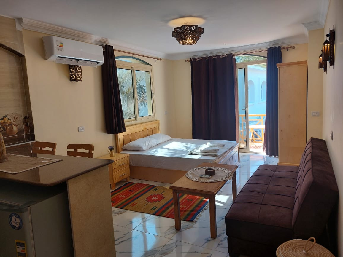 Renzo -   Property 1092