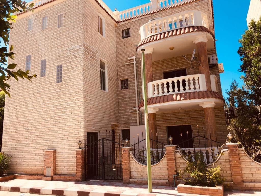 Renzo -   شالية 3 غرف فى قرية اللوتس