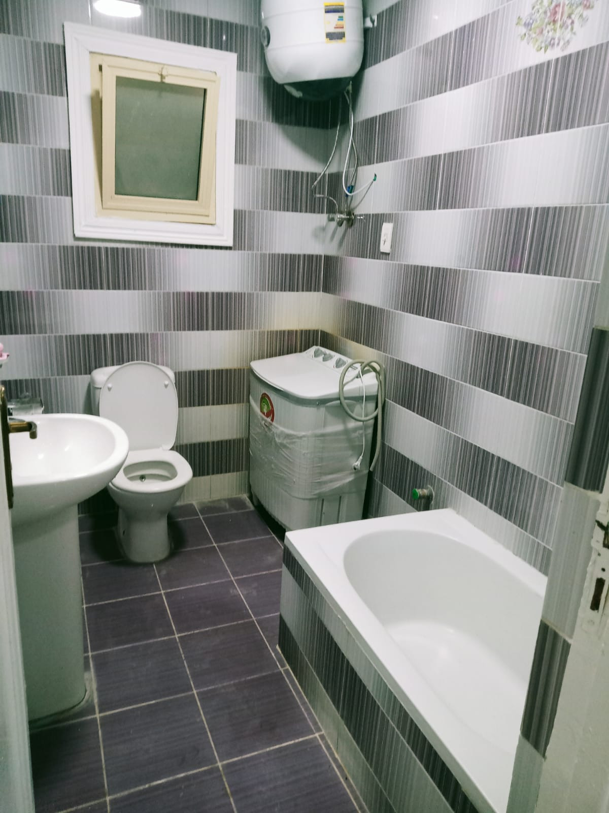 Renzo -   Property 585