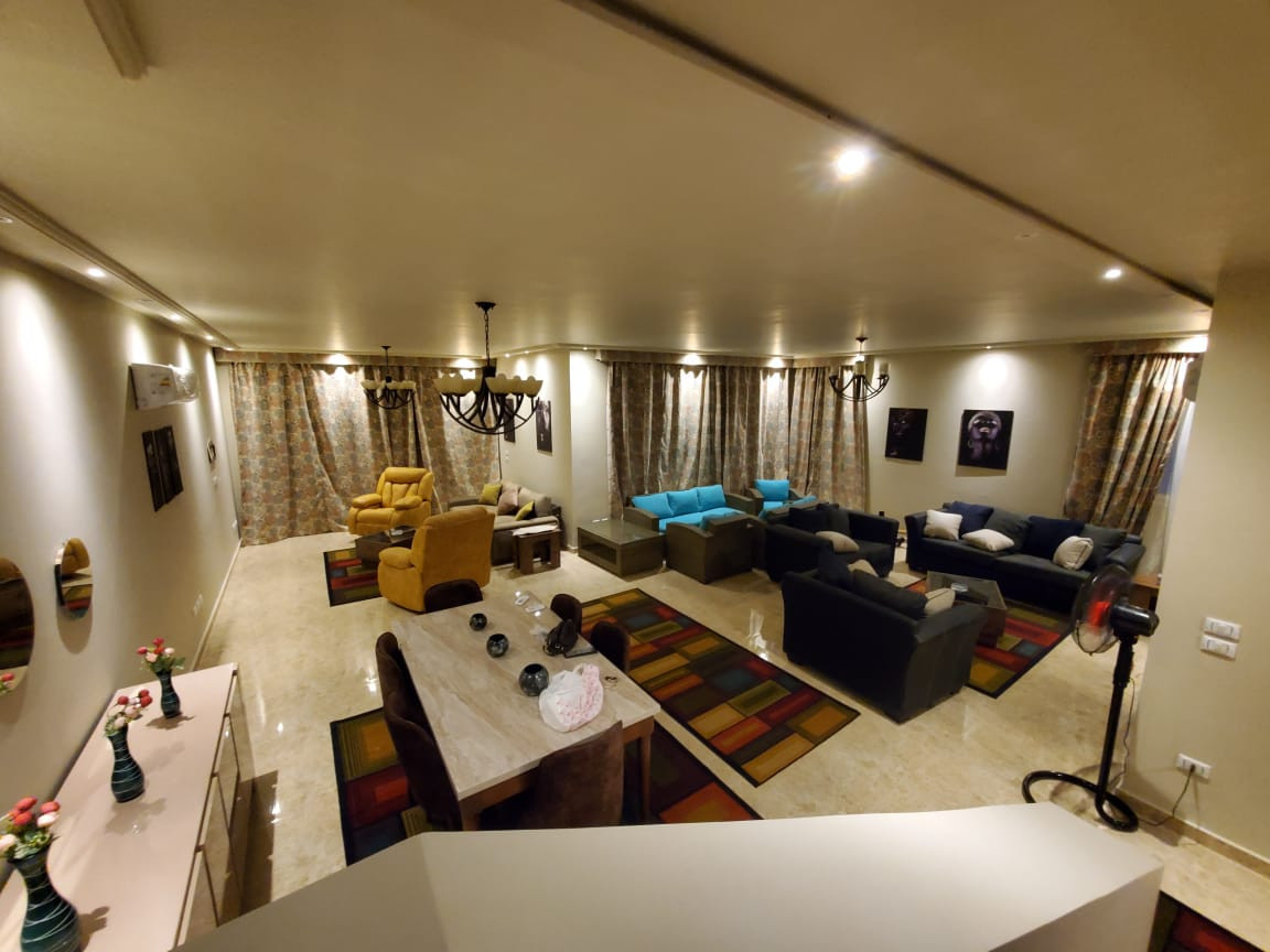 Renzo -   Property 419