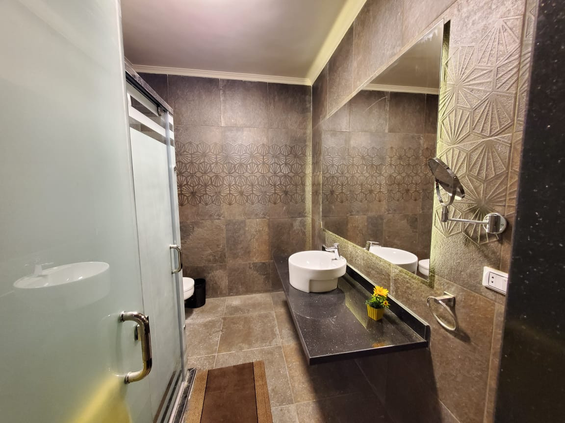 Renzo -   Property 419