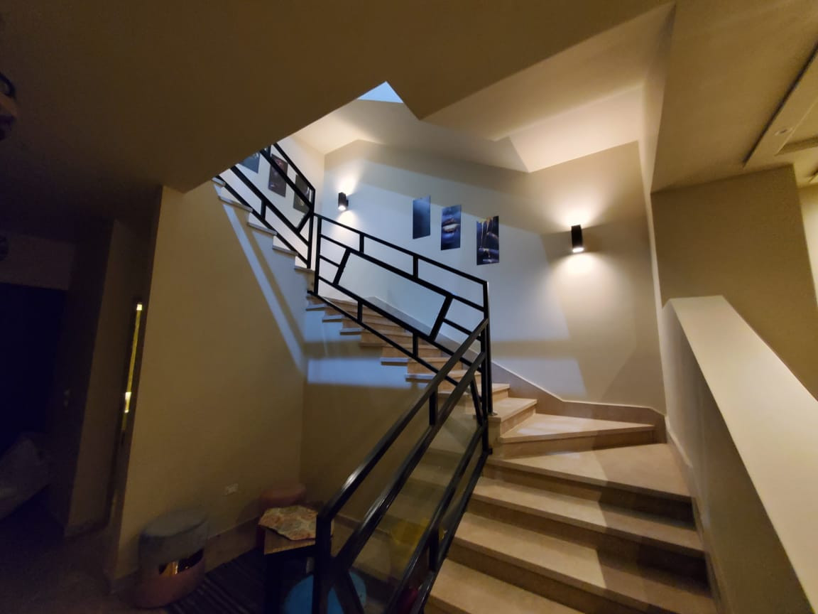 Renzo -   Property 419