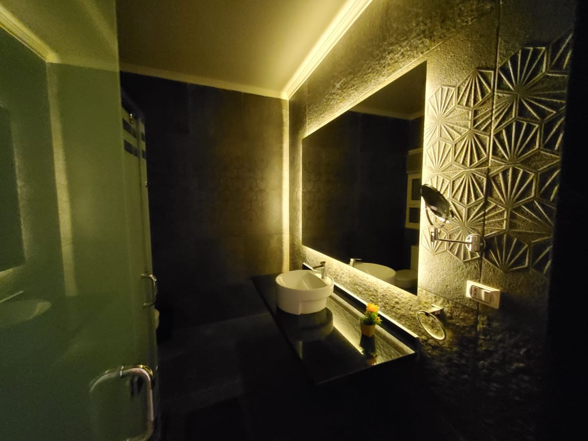 Renzo -   Property 419